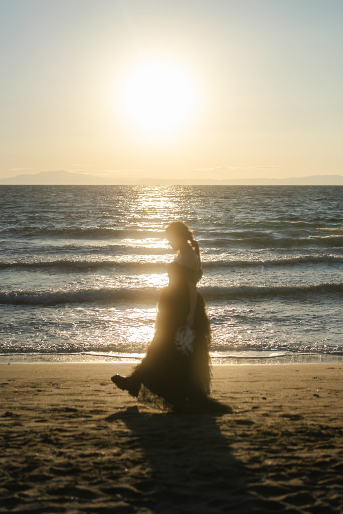 景色を楽しみながら撮影する前撮りの様子